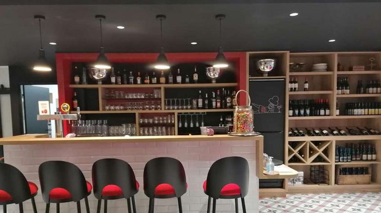 <b>Logis Hotel Angers South Restaurant</b>. Images powered by <a href="https://iceportal.shijigroup.com/" title="IcePortal" target="_blank">IcePortal</a>.