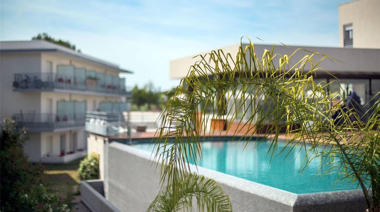 <b>Comfort Aparthotel Antibes Le Maestria Pool</b>. Images powered by <a href="https://iceportal.shijigroup.com/" title="IcePortal" target="_blank">IcePortal</a>.