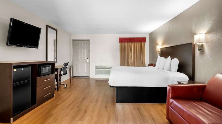 Rodeway Inn Waco Downtown near University Suite