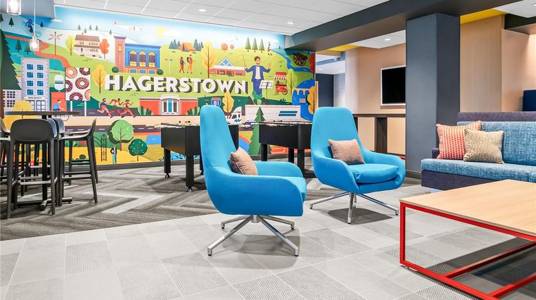 <b>Tru by Hilton Hagerstown Lobby</b>. Images powered by <a href="https://iceportal.shijigroup.com/" title="IcePortal" target="_blank">IcePortal</a>.