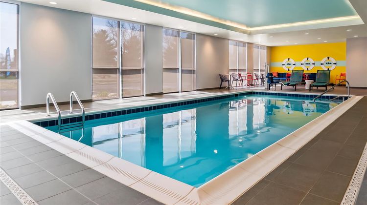 Tru by Hilton Hagerstown Pool