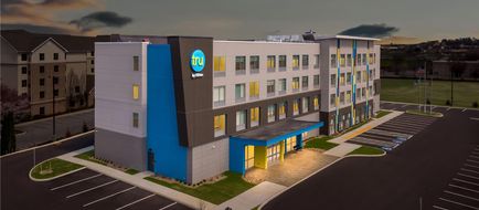 Tru by Hilton Hagerstown Exterior
