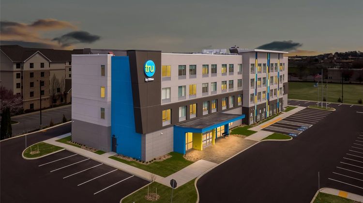 Tru by Hilton Hagerstown Exterior