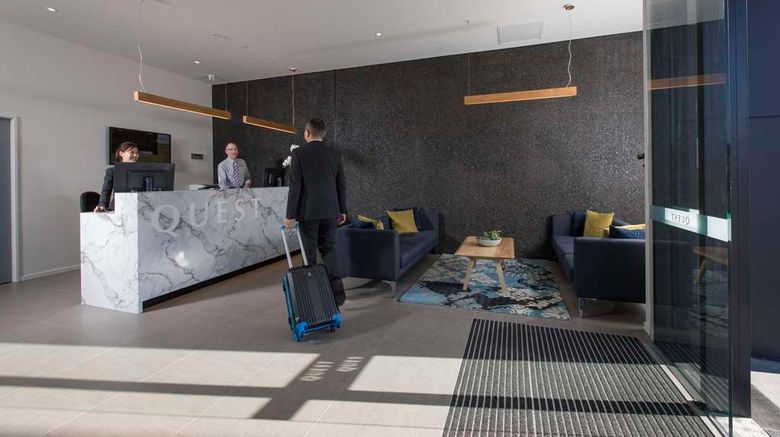 <b>Quest On Manchester Lobby</b>. Images powered by <a href="https://iceportal.shijigroup.com/" title="IcePortal" target="_blank">IcePortal</a>.