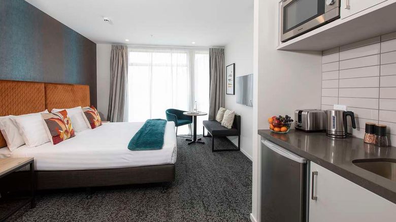 <b>Quest Queenstown Room</b>. Images powered by <a href="https://iceportal.shijigroup.com/" title="IcePortal" target="_blank">IcePortal</a>.