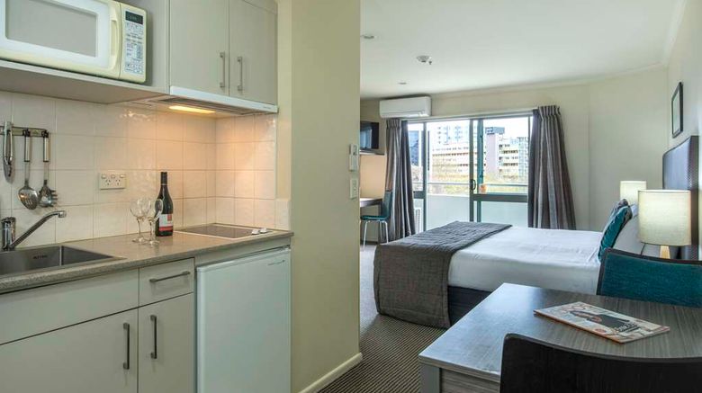 <b>Quest Auckland Hotel Suite</b>. Images powered by <a href="https://iceportal.shijigroup.com/" title="IcePortal" target="_blank">IcePortal</a>.