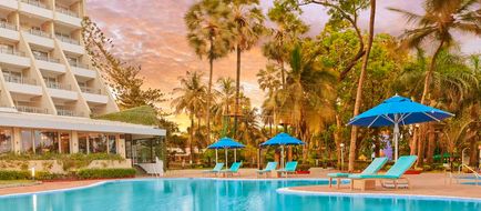 The Resort Hotel Aksa Beach Exterior