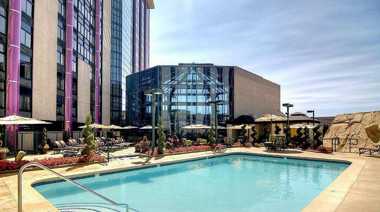<b>Atlantis Casino Resort Spa Pool</b>. Images powered by <a href="https://iceportal.shijigroup.com/" title="IcePortal" target="_blank">IcePortal</a>.