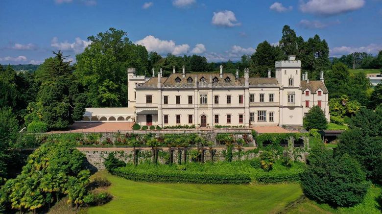 <b>Castello dal Pozzo Exterior</b>. Images powered by <a href="https://iceportal.shijigroup.com/" title="IcePortal" target="_blank">IcePortal</a>.