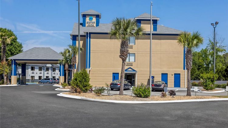 Jesup Inn & Suites Exterior
