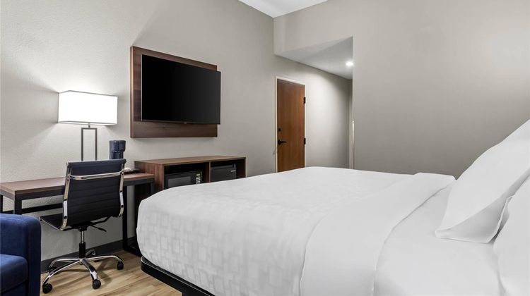 Jesup Inn & Suites Room