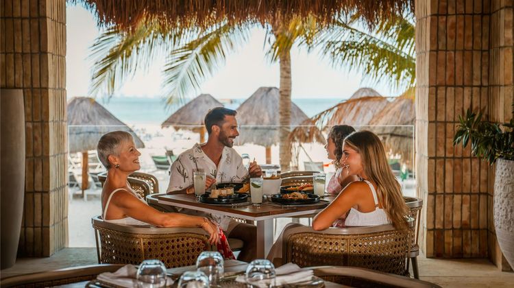 Hotel Casa Maya Restaurant