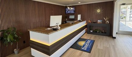 Days Inn by Wyndham Ridgecrest Lobby