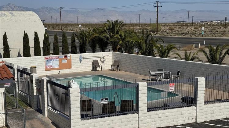 Days Inn by Wyndham Ridgecrest Pool