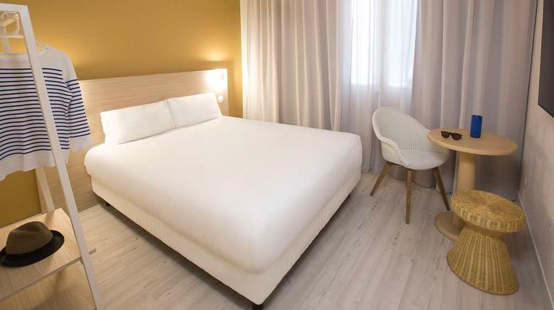 <b>Hotel Alize Marseille Vieux Port Room</b>. Images powered by <a href="https://iceportal.shijigroup.com/" title="IcePortal" target="_blank">IcePortal</a>.
