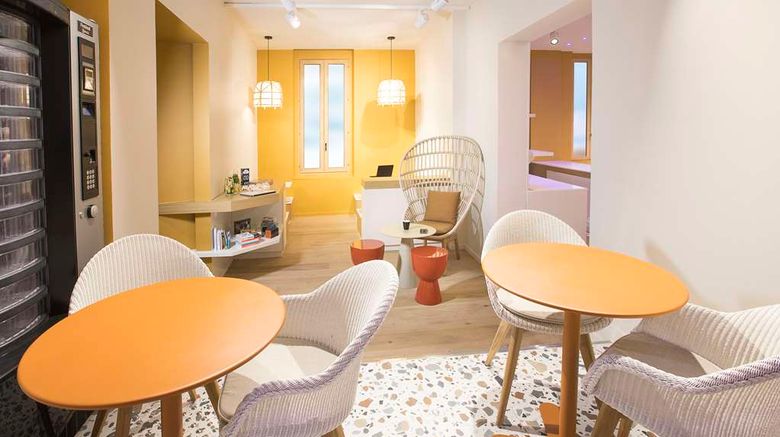 <b>Hotel Alize Marseille Vieux Port Room</b>. Images powered by <a href="https://iceportal.shijigroup.com/" title="IcePortal" target="_blank">IcePortal</a>.
