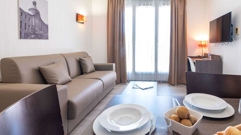 <b>Comfort Aparthotel Nimes Centre Room</b>. Images powered by <a href="https://iceportal.shijigroup.com/" title="IcePortal" target="_blank">IcePortal</a>.