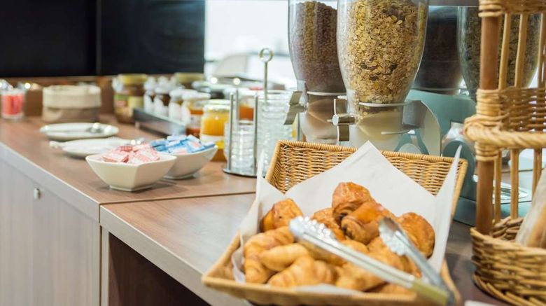 <b>Comfort Aparthotel Nimes Centre Restaurant</b>. Images powered by <a href="https://iceportal.shijigroup.com/" title="IcePortal" target="_blank">IcePortal</a>.