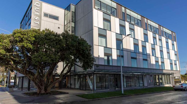 Quest Takapuna Exterior