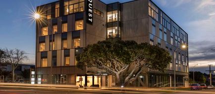 Quest Takapuna Exterior