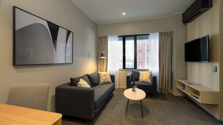 <b>Quest 256 Lambton Room</b>. Images powered by <a href="https://iceportal.shijigroup.com/" title="IcePortal" target="_blank">IcePortal</a>.