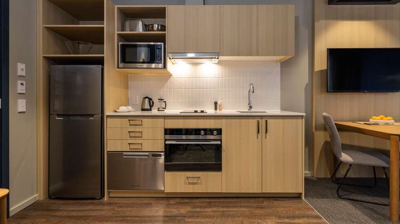 <b>Quest 256 Lambton Room</b>. Images powered by <a href="https://iceportal.shijigroup.com/" title="IcePortal" target="_blank">IcePortal</a>.