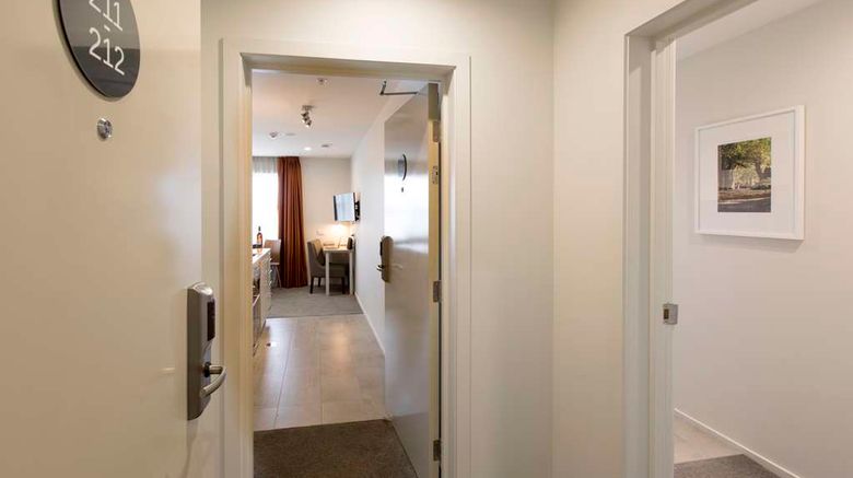 <b>Quest Taupo Suite</b>. Images powered by <a href="https://iceportal.shijigroup.com/" title="IcePortal" target="_blank">IcePortal</a>.