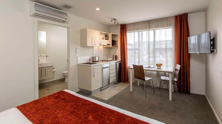 <b>Quest Taupo Suite</b>. Images powered by <a href="https://iceportal.shijigroup.com/" title="IcePortal" target="_blank">IcePortal</a>.