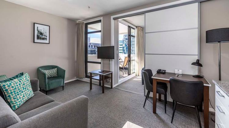 Quest on Queen Suite