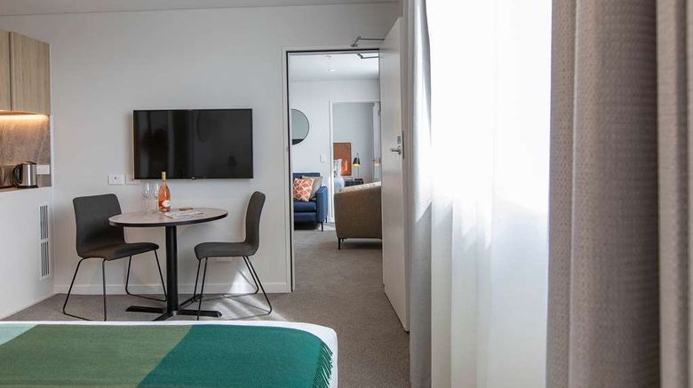 <b>Quest Mount Eden Room</b>. Images powered by <a href="https://iceportal.shijigroup.com/" title="IcePortal" target="_blank">IcePortal</a>.