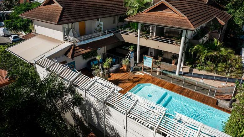 <b>Hotel le Lagon Noumea Pool</b>. Images powered by <a href="https://iceportal.shijigroup.com/" title="IcePortal" target="_blank">IcePortal</a>.
