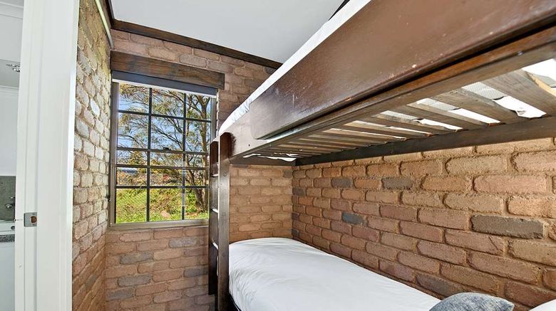 <b>Olde Tudor Hotel Room</b>. Images powered by <a href="https://iceportal.shijigroup.com/" title="IcePortal" target="_blank">IcePortal</a>.