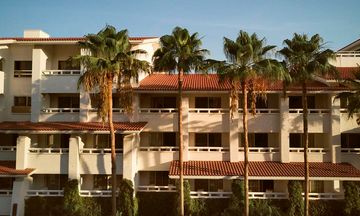 Bahia Hotel & Beach Club