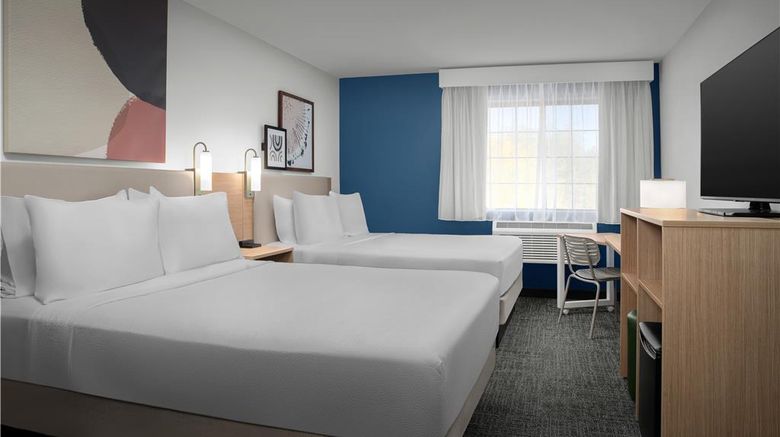 <b>Spark by Hilton Tucson Airport Room</b>. Images powered by <a href="https://iceportal.shijigroup.com/" title="IcePortal" target="_blank">IcePortal</a>.