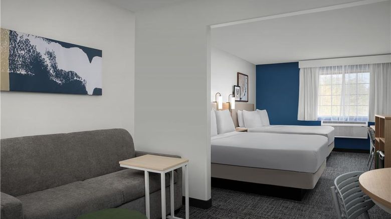 <b>Spark by Hilton Tucson Airport Room</b>. Images powered by <a href="https://iceportal.shijigroup.com/" title="IcePortal" target="_blank">IcePortal</a>.