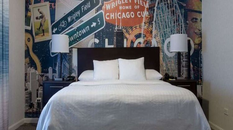 Hotel Versey Chicago Lincoln Park Room