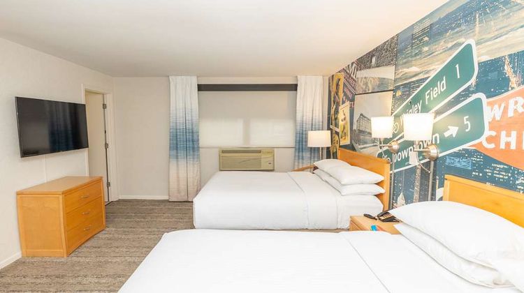 Hotel Versey Chicago Lincoln Park Room