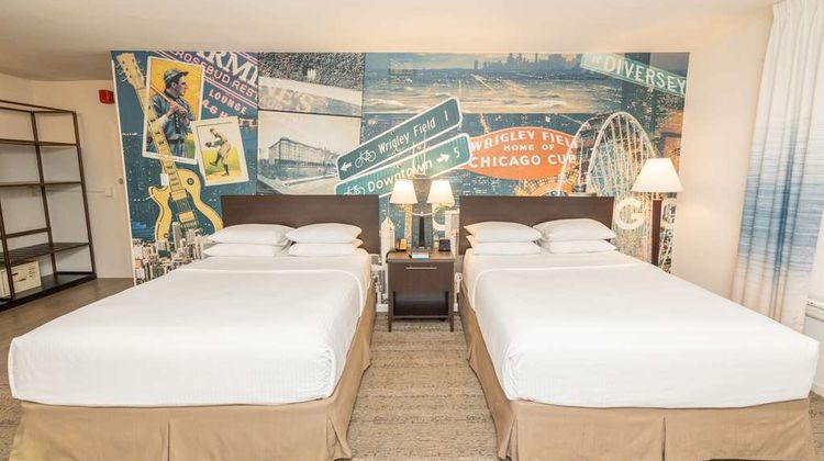 Hotel Versey Chicago Lincoln Park Room