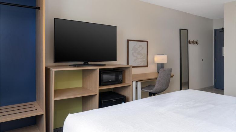 <b>Spark by Hilton Carlisle South Room</b>. Images powered by <a href="https://iceportal.shijigroup.com/" title="IcePortal" target="_blank">IcePortal</a>.