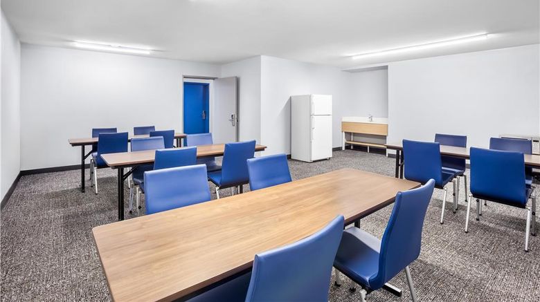 <b>Spark by Hilton Kent Seattle Meeting</b>. Images powered by <a href="https://iceportal.shijigroup.com/" title="IcePortal" target="_blank">IcePortal</a>.
