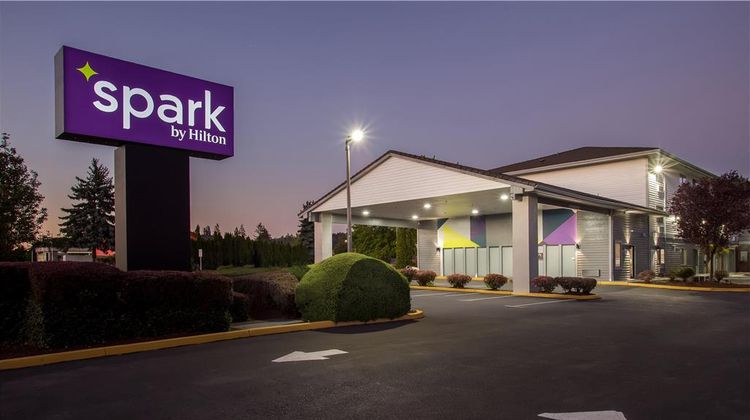 Spark by Hilton Kent Seattle Exterior