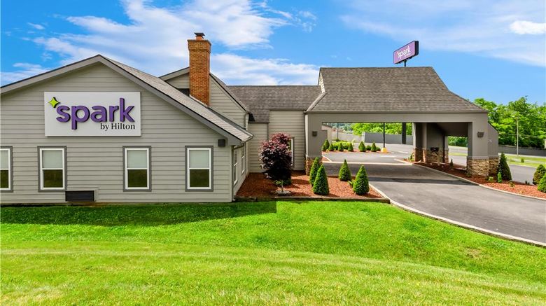 Spark by Hilton Wytheville Holston Rd I Exterior. Images powered by <a href="https://iceportal.shijigroup.com" target="_blank" rel="noopener">Ice Portal</a>.