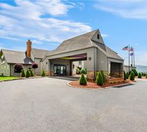 Spark by Hilton Wytheville Holston Rd I Exterior