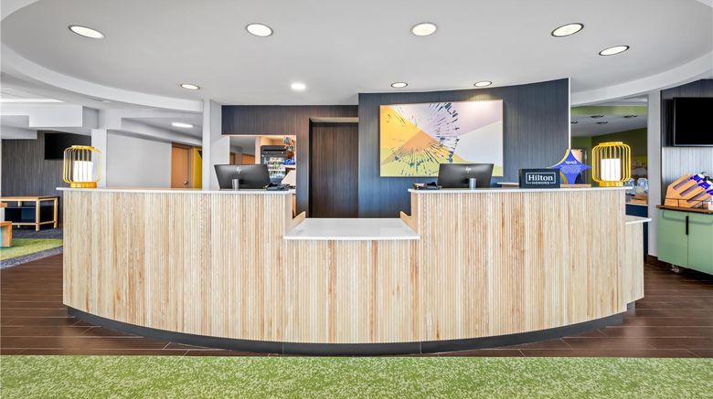 <b>Spark by Hilton Cleveland Beachwood Lobby</b>. Images powered by <a href="https://iceportal.shijigroup.com/" title="IcePortal" target="_blank">IcePortal</a>.