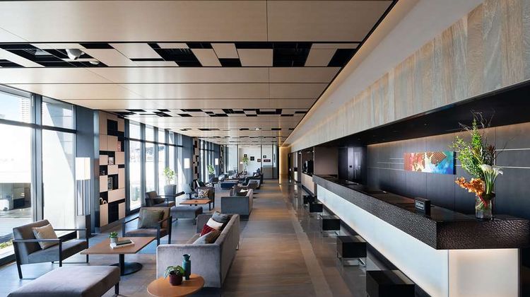 DoubleTree by Hilton Tokyo Ariake Lobby