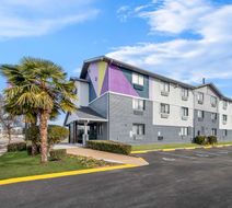 Spark by Hilton Norfolk Exterior