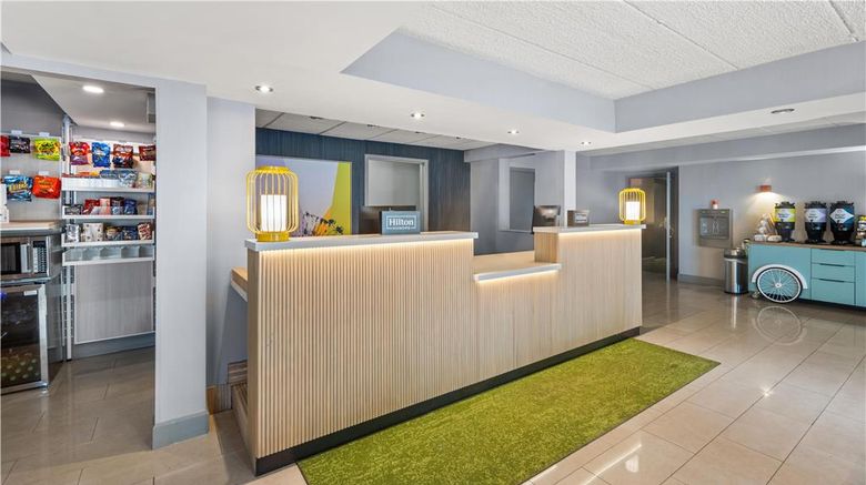 <b>Spark by Hilton Waldorf Lobby</b>. Images powered by <a href="https://iceportal.shijigroup.com/" title="IcePortal" target="_blank">IcePortal</a>.