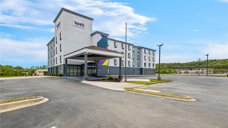 Comfort Suites Exterior