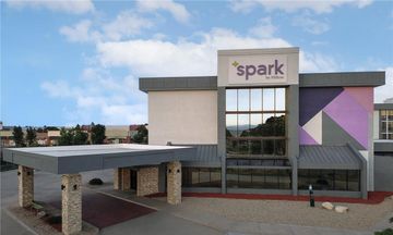 Spark by Hilton Denver East I 70