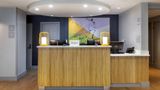 Spark by Hilton Atlanta Airport South Co Lobby